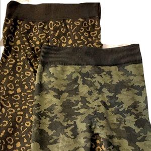 2 pairs of warm leggings